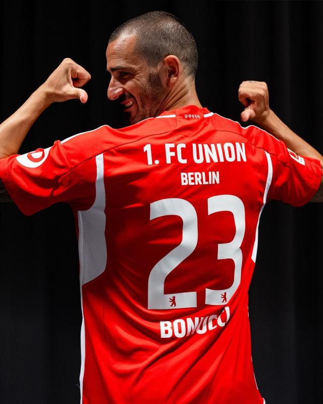 戈森斯后又一重磅新援，博努奇为欧洲杯加盟柏联