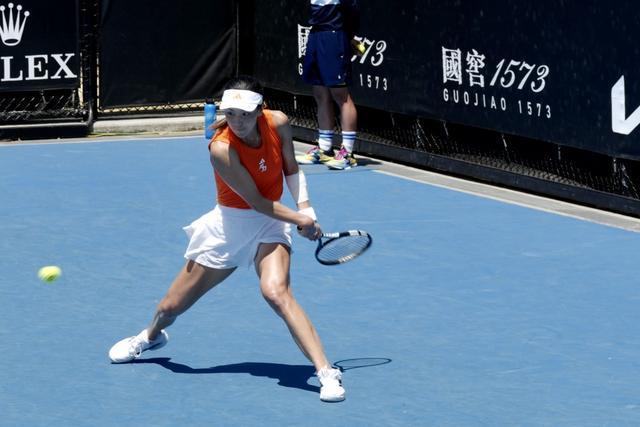 lol直播-澳网结束单打首轮争夺，中国网球军团四人成功晋级